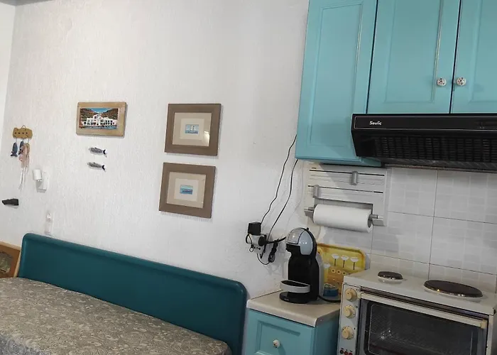Chrysa\'S Cottage House